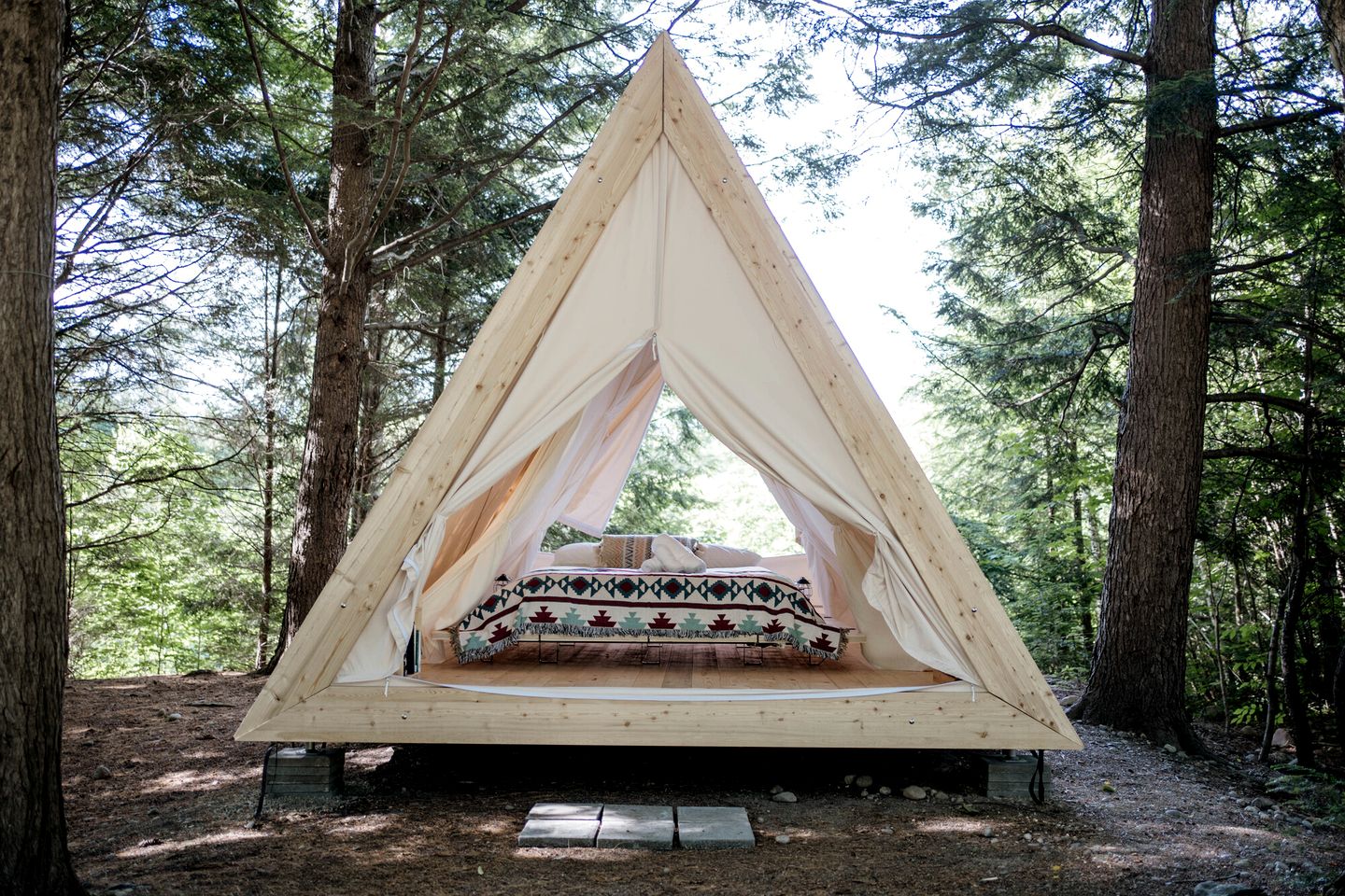 Beautiful A-frame Safari Tent Surrounded by Trees in North Woodstock, New Hampshire