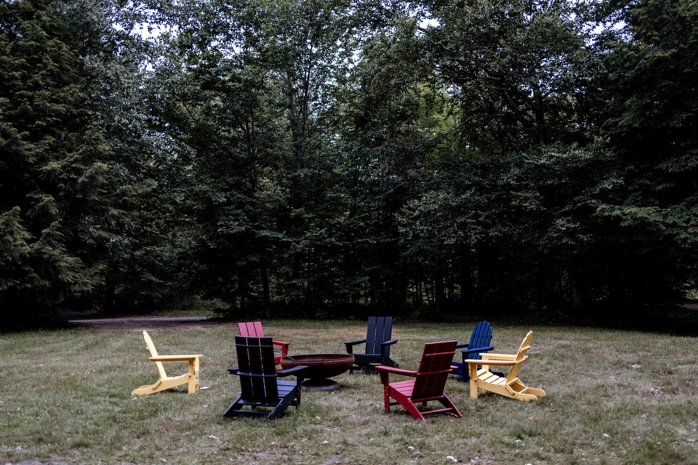 Beautiful A-frame Safari Tent Surrounded by Trees in North Woodstock, New Hampshire