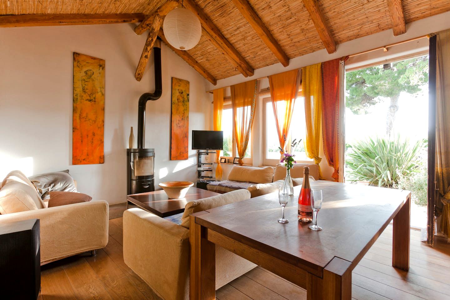 Beautiful Farmhouse Rental Perfect for Glamping near Barcelona