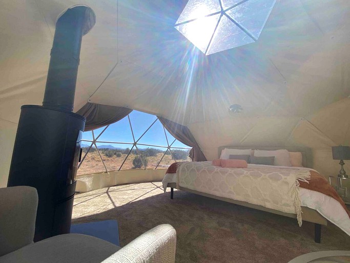 Domes (Williams, Arizona, United States of America)