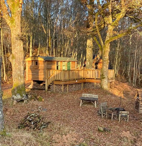 Cabins (Invergarry, Scotland, United Kingdom)