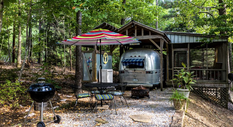 Airstream rental for glamping in Alabama