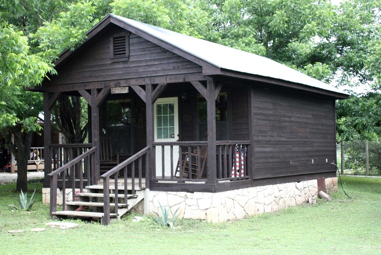 This cozy cabin is great for Texas Hill Country getaways.