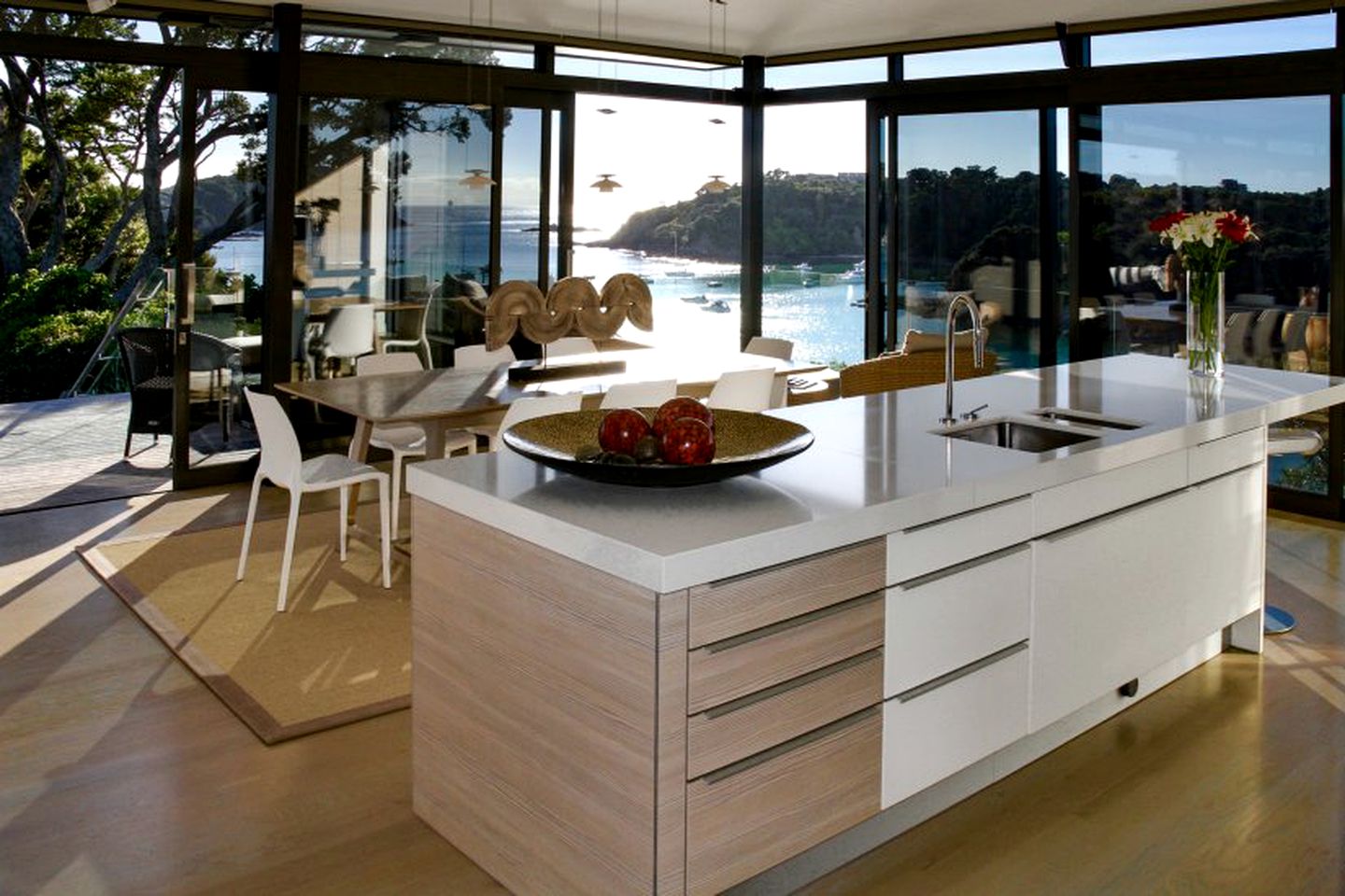 Gorgeous Rental with Spectacular Views of Tutukaka Harbour for a Luxury New Zealand Holiday