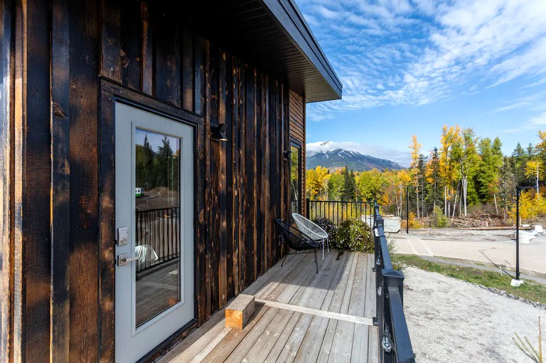 Suite rental for a romantic getaway in British Columbia