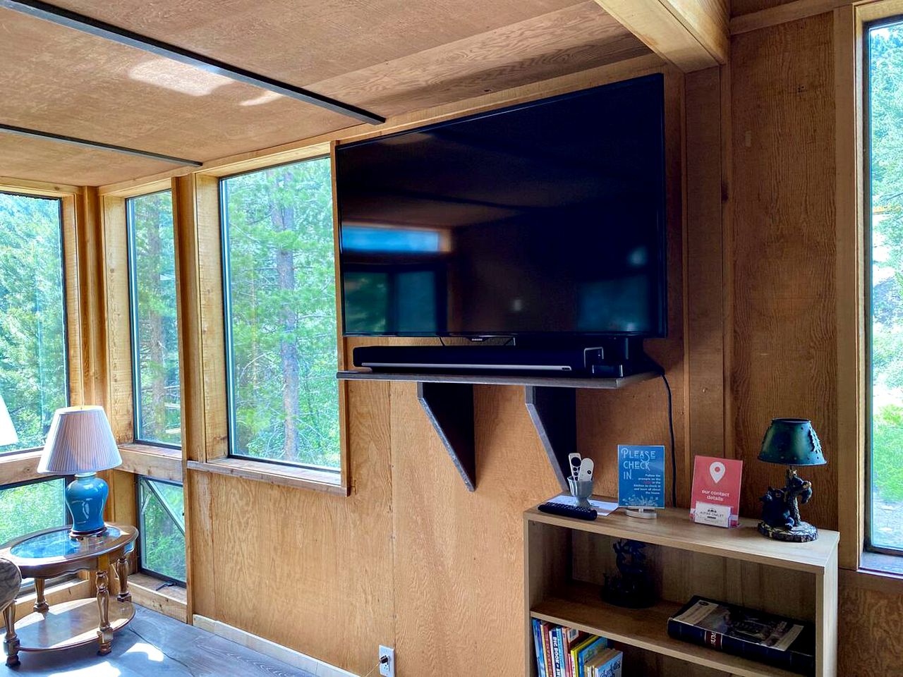 Spacious Chalet Rental in Alpine Valley for a Weekend getaway in California