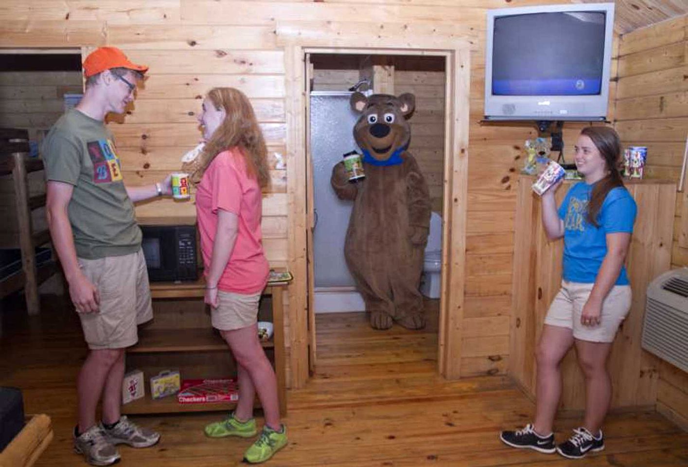 Baraboo Cabin for Exploring Fun Lake Delton Activities