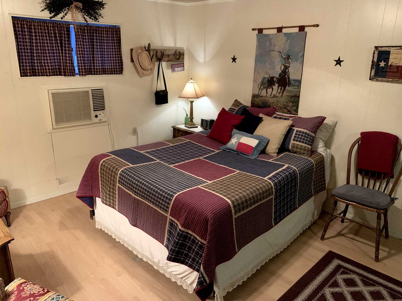 Clear River Cabin on the Medina River in Bandera, Texas