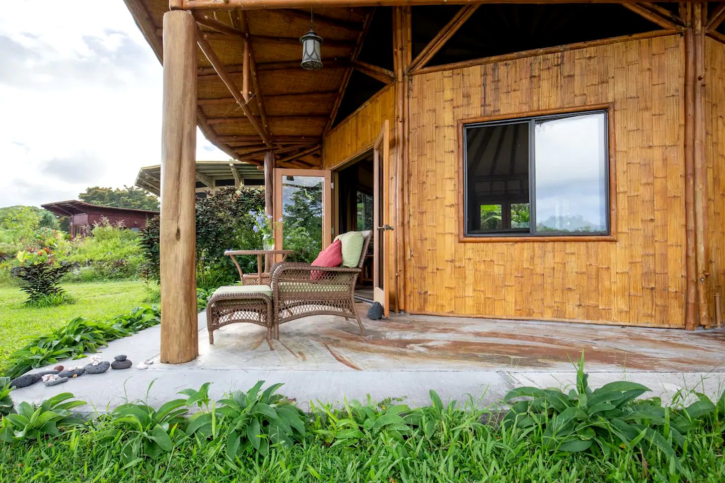 Serene Cottage Rental Ideal for Glamping in Hawaii