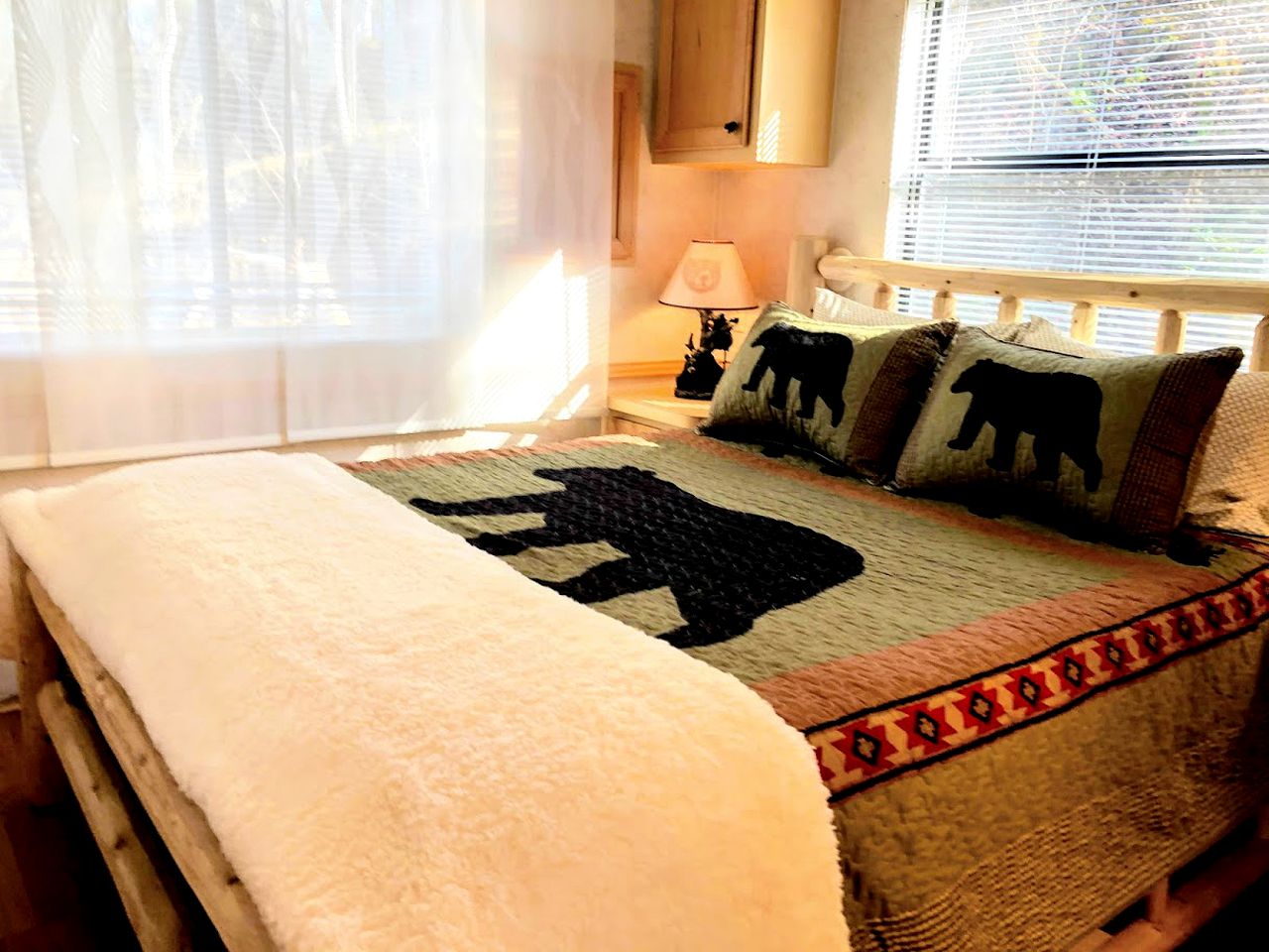 Romantic North Carolina Mountain Cabin for a Whittier Vacation