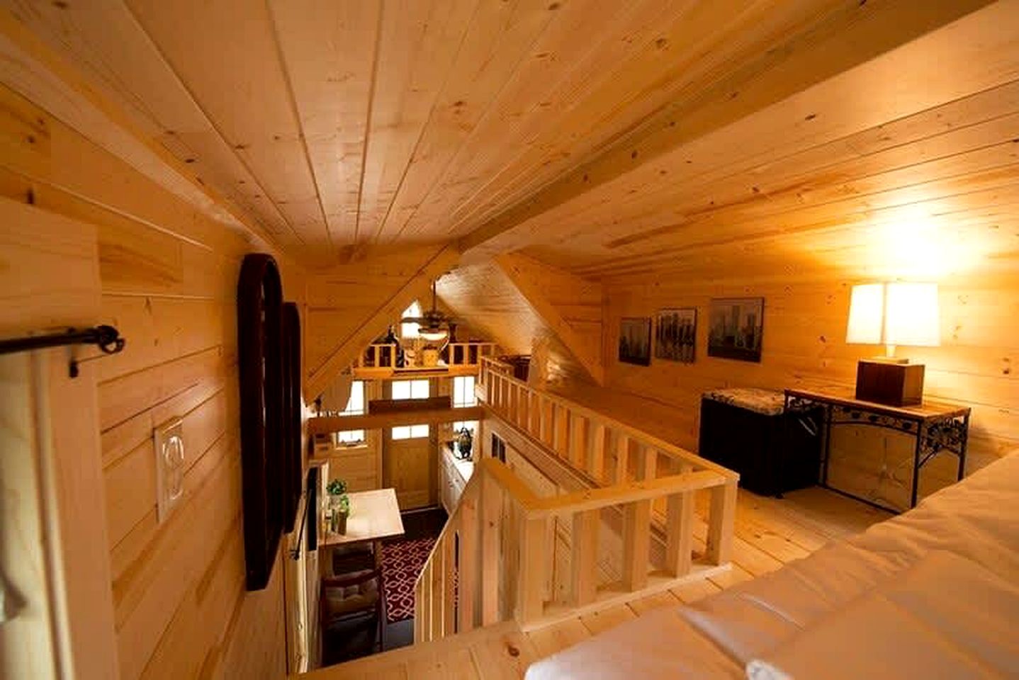 Cozy Tiny House Rental Perfect for Glamping near Houston