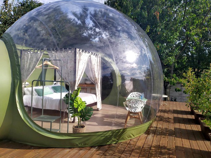 This beautiful bubble rental is perfect for glamping in Spain