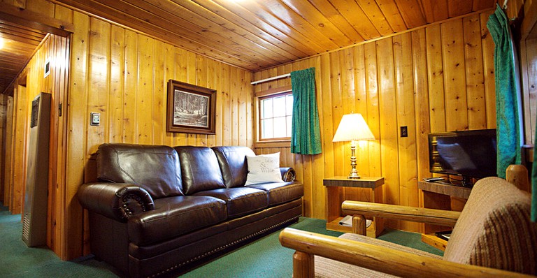 Cabins (Estes Park, Colorado, United States of America)