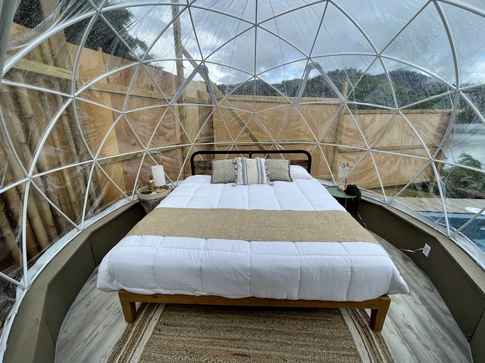 Glamping bubble for a romantic getaway in Puerto Rico