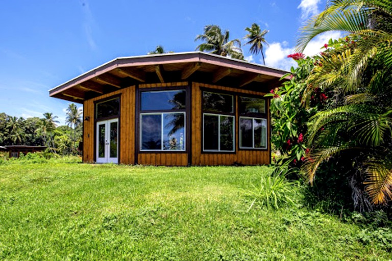 Cottages (Pahoa, Hawaii, United States of America)