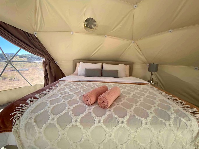 Domes (Williams, Arizona, United States of America)