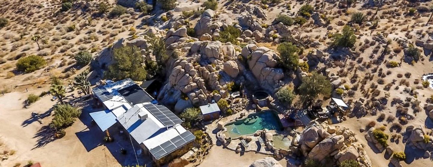 Impressive Retreat with a Private Pool and Hot Tub for a Joshua Tree Getaway