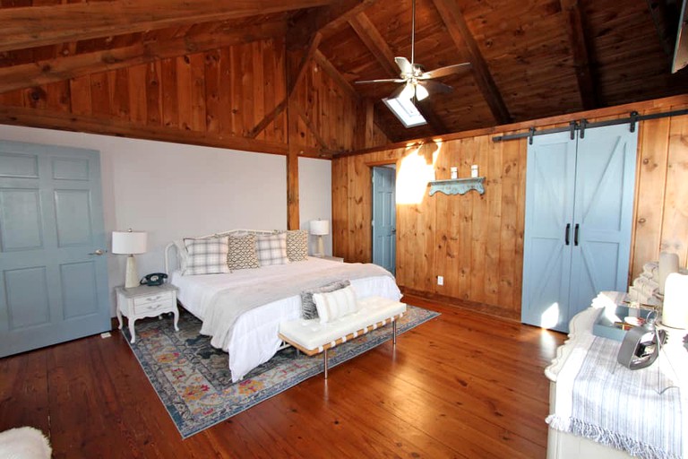 Cabins (Dawsonville, Georgia, United States)