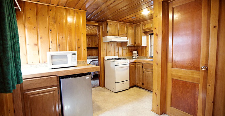 Cabins (Estes Park, Colorado, United States of America)