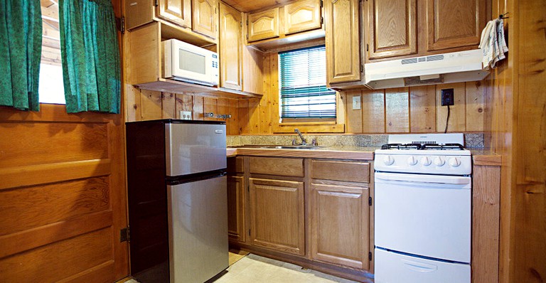 Cabins (Estes Park, Colorado, United States of America)