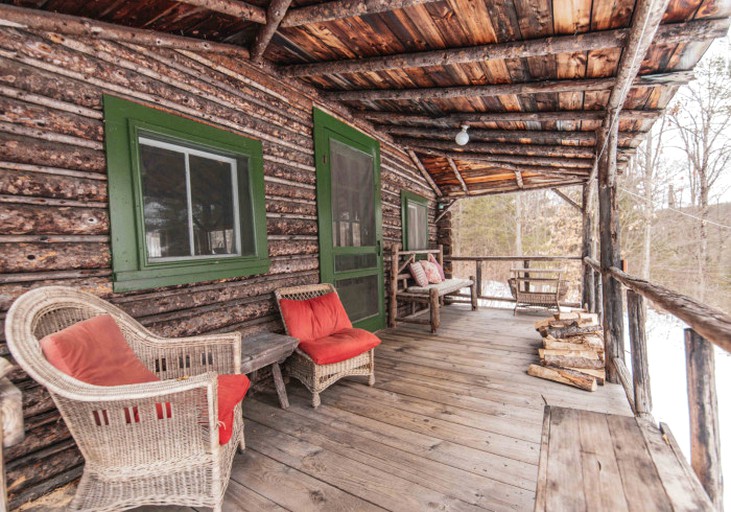 Ogontz Rustic Resort, Log Cabins 62988, Lyman, United States of America