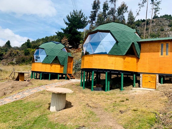 Dome accommodation for glamping in Colombia