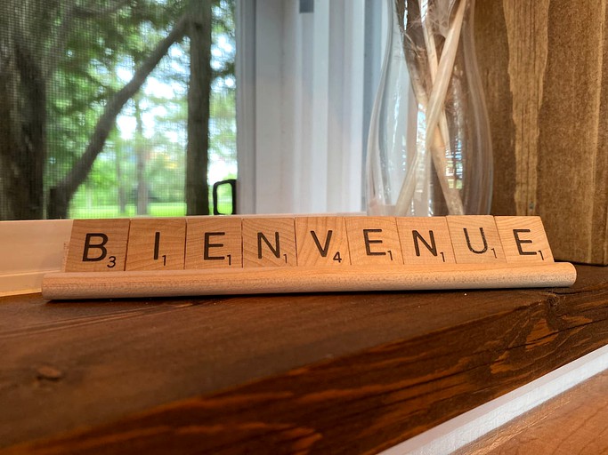 Cabins (Ormstown, Quebec, Canada)