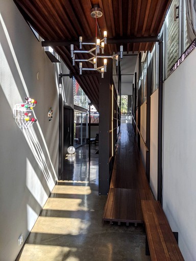 Cabins (Austin, Texas, United States of America)