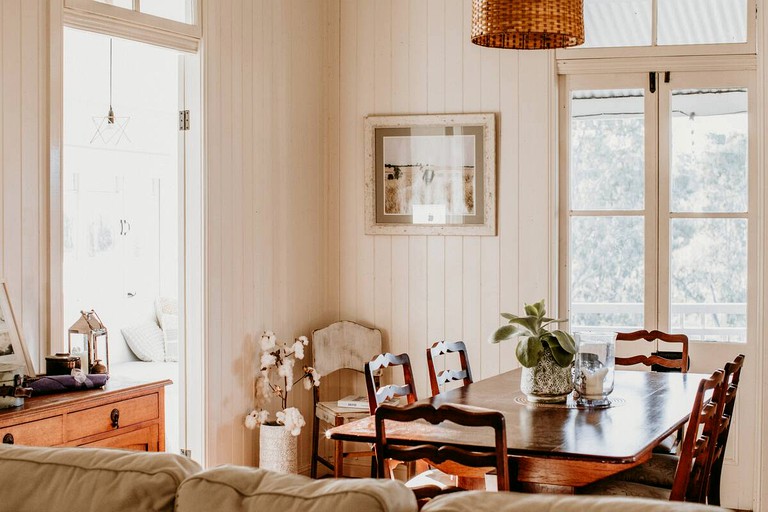 Cottages (Woolooman, Queensland, Australia)