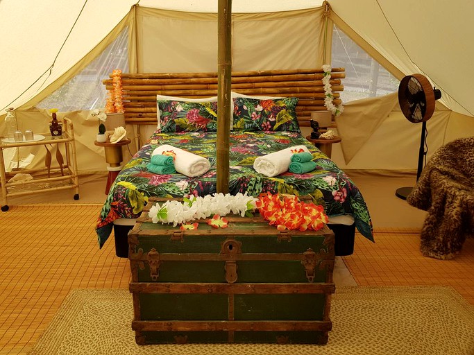 Bell Tents (Kerikeri, North Island, New Zealand)