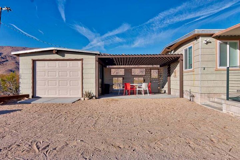 Desert Vacation Rentals Roadrunner’s Roost, Cottages, Twentynine