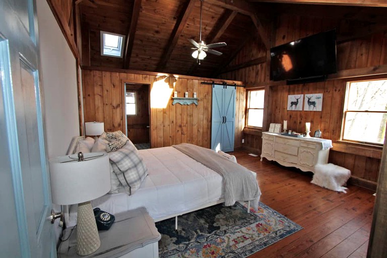 Cabins (Dawsonville, Georgia, United States)