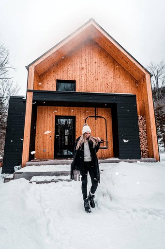 Cabins (Petite-Rivière-Saint-François, Quebec, Canada)