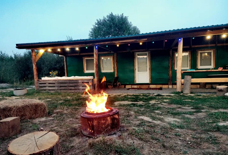 Cabin rental for holidays in Ukraine