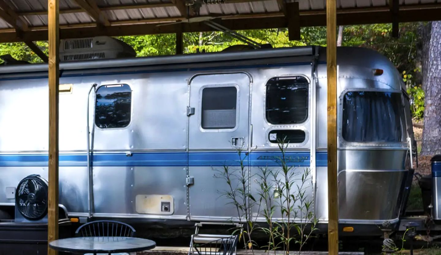 Refurbished 1999 Airstream Rental for Glamping in Alabama