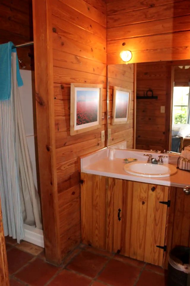 Charming Marble Falls Cabin at a Great Texas Retreat