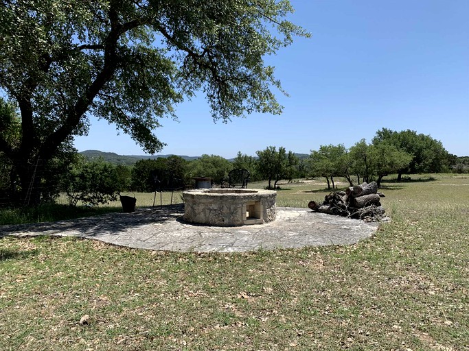 Cabins (Pipe Creek, Texas, United States of America)