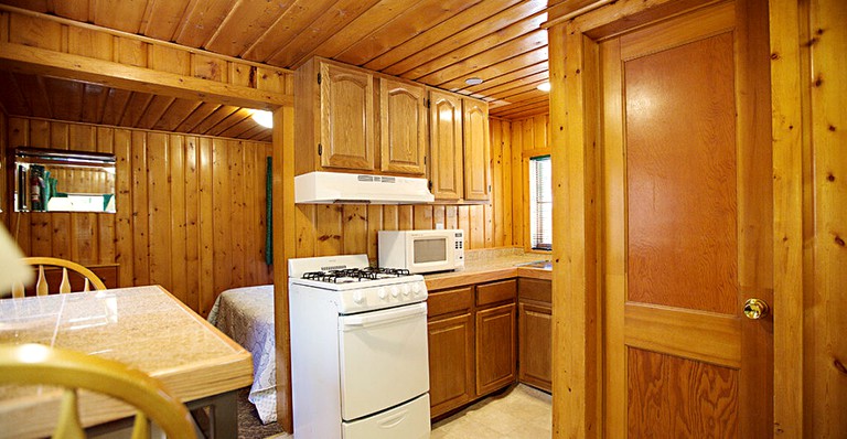 Cabins (Estes Park, Colorado, United States of America)