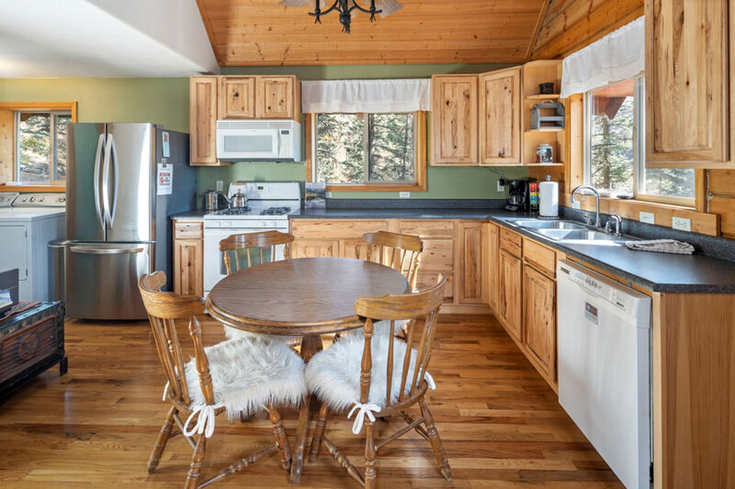 Delightful Cabin Accommodation for an Exciting Vacation in Durango, Colorado