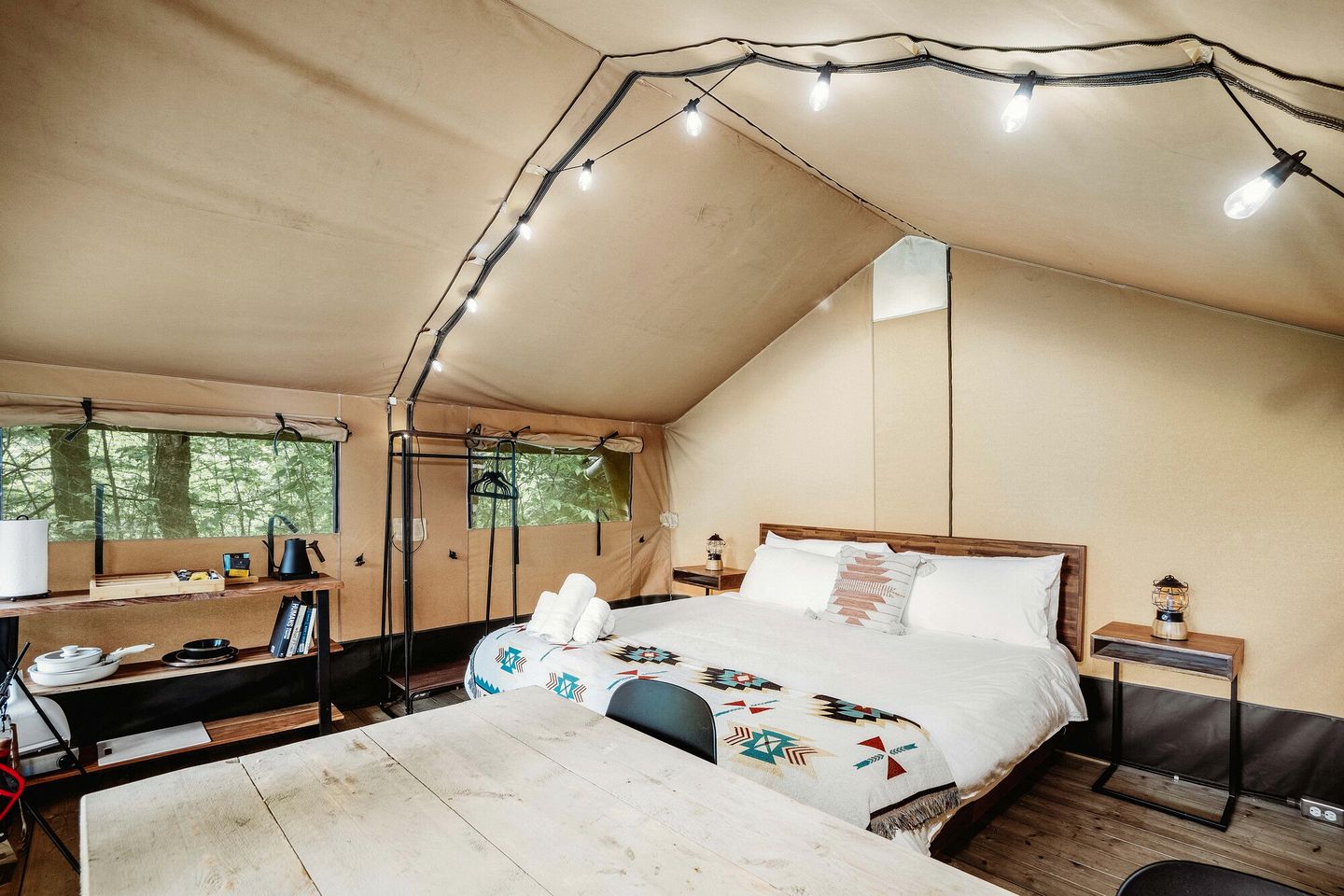 Outstanding Safari Tent with Fire Pit and Nice Sights in North Woodstock, New Hampshire