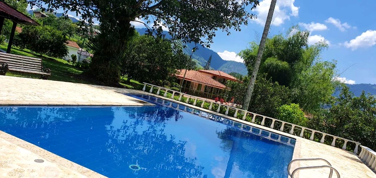 Unique Cabin Accommodation near Pereira, Colombia