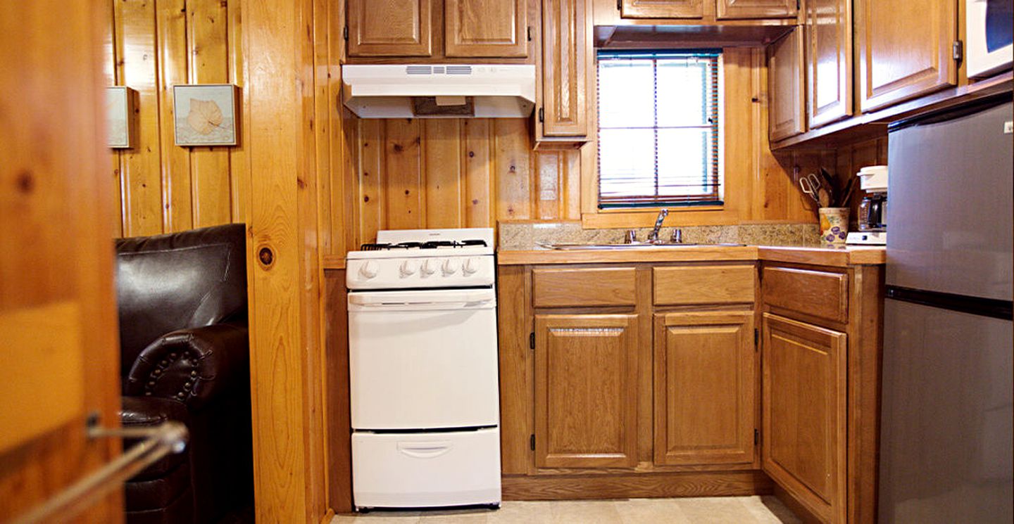 Relaxing Estes Park Cabin Overlooking Big Thompson River