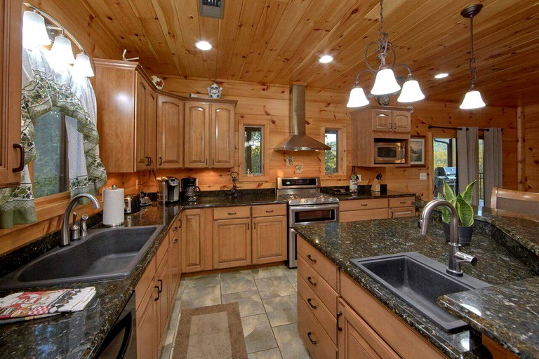 Cabins (Gatlinburg, Tennessee, United States)