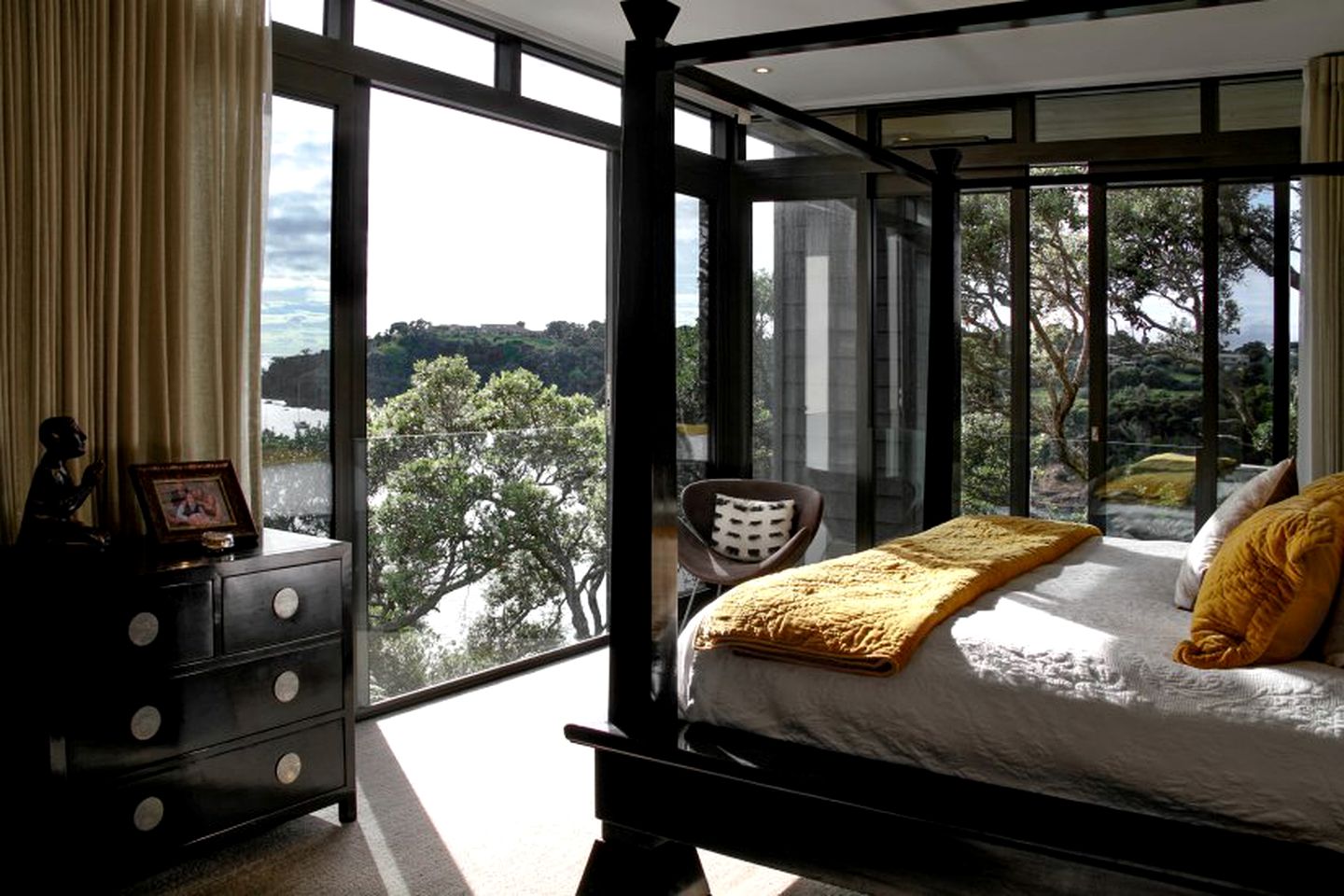 Gorgeous Rental with Spectacular Views of Tutukaka Harbour for a Luxury New Zealand Holiday