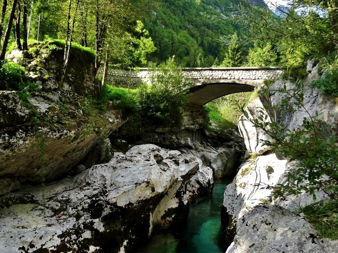 Cabins (Soča, Gorizia, Slovenia)