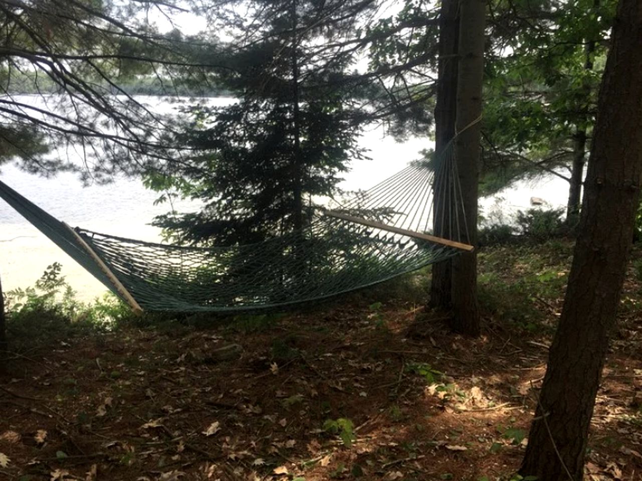 Peaceful Ontario Glamping Cabin on Six Mile Lake