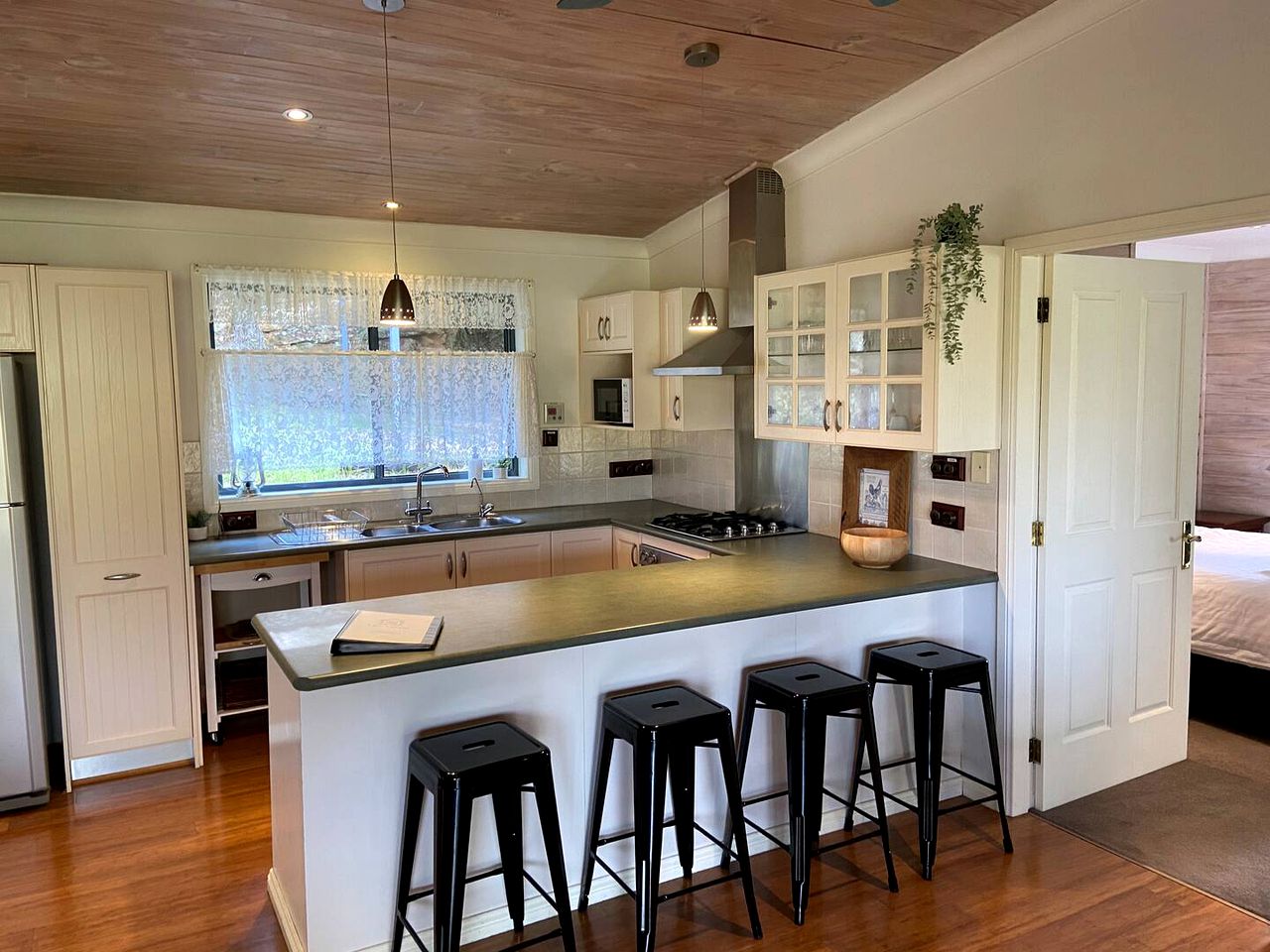 Charming Wollombi Accommodation for an Outdoor Getaway in Hunter Valley