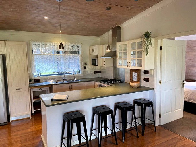 Cottages (Wollombi, New South Wales, Australia)