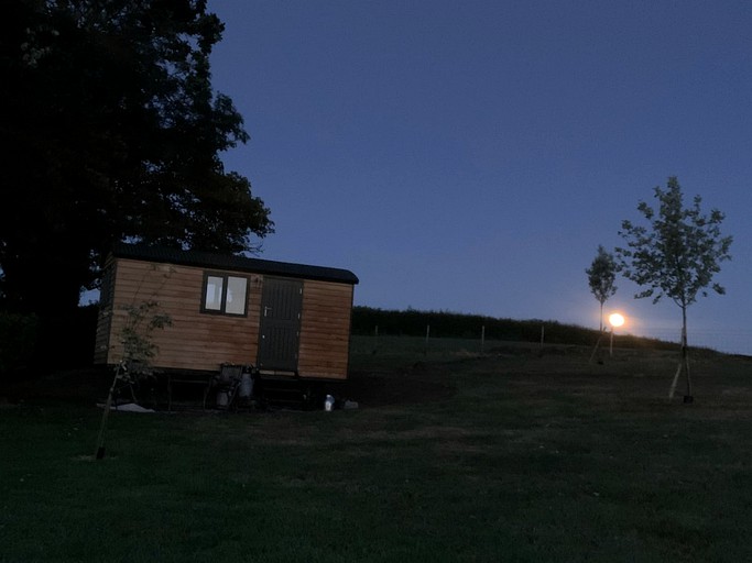 Huts (Whitland, Scotland, United Kingdom)