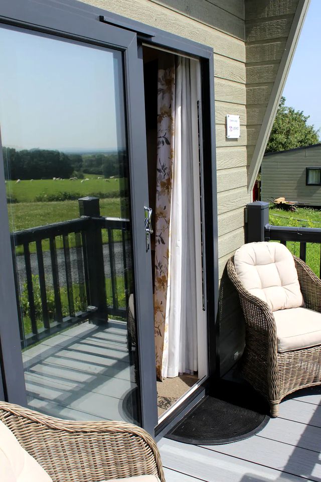 Cozy Glamping Pod Rental for Weekend Getaways from Manchester